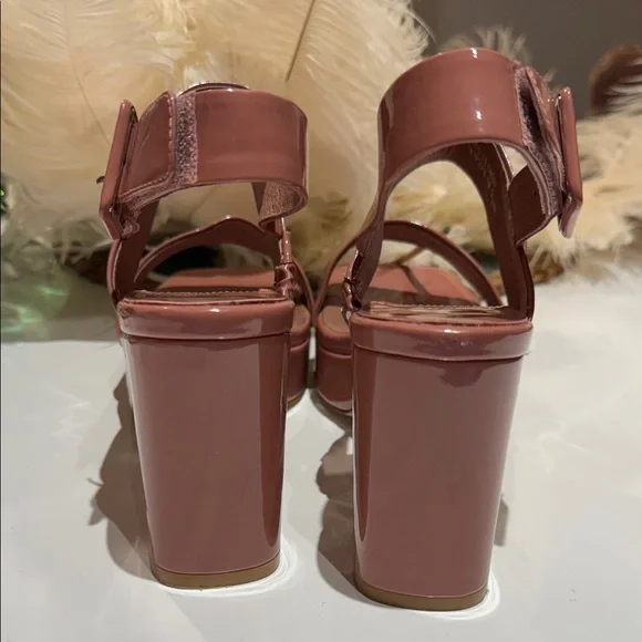 Jeffrey Campbell Patent Leather Women's Sandals in Dusty Rose EUC SZ 8.5 - Picture 6 of 6